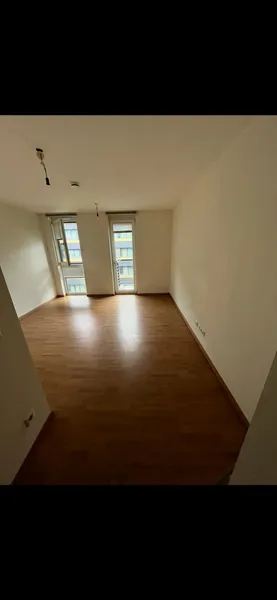 Studenten-Apartment ab 01.11. | Student apartment available Nov 1 — photo 1
